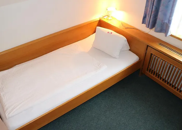 - Alt - Strassgang Gasthuis