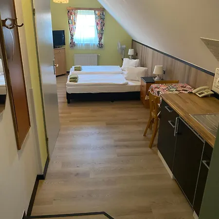 - Alt - Strassgang Πανσιόν