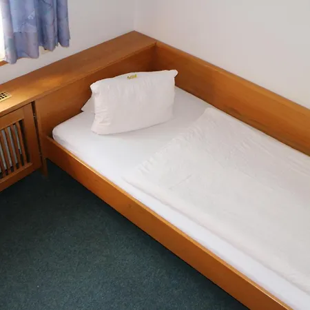 - Alt - Strassgang Guest house Graz