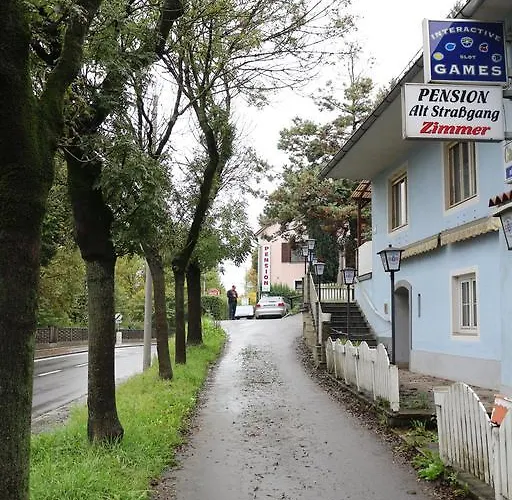 Pensionat - Alt - Strassgang