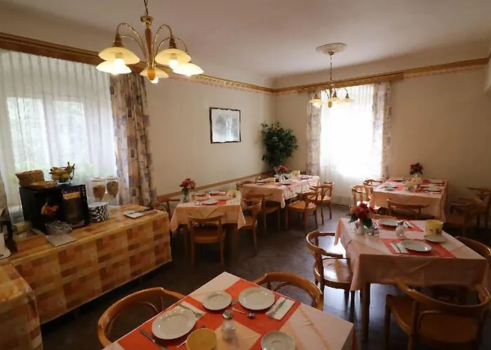 Pensionat - Alt - Strassgang Graz