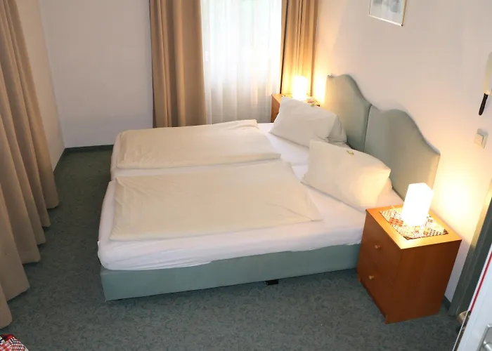 - Alt - Strassgang Pensionat Graz