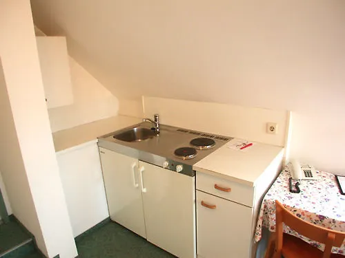 - Alt - Strassgang Pensionat 3*