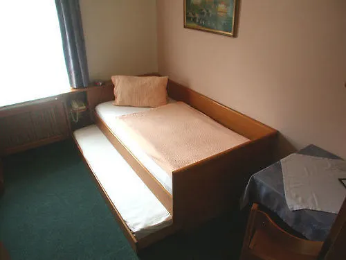 - Alt - Strassgang Pensionat