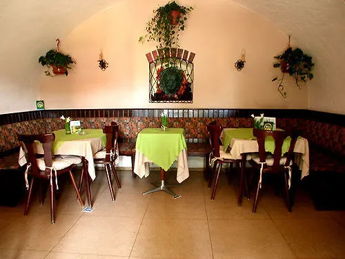 - Alt - Strassgang Πανσιόν